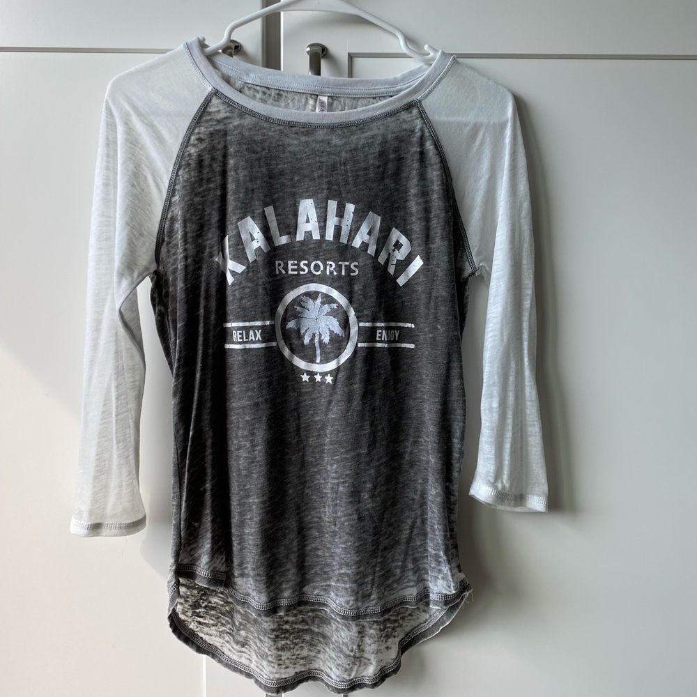 “Kalahari Resorts” 3-quarter length tee